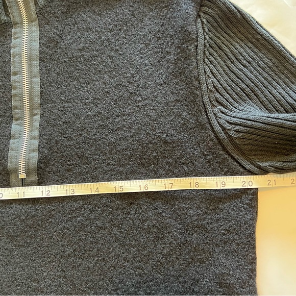 Burton Asymmetrical Quarter Zip Knit Sweater Pullover Made in Italy Size Medium - Picture 6 of 11